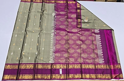 Pure Kuttu Handloom Silk (id 15009)
