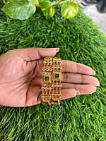 SQUARE DESIGN STONE  ANTIQUE BANGLE
