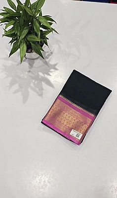 Crape Silk Mango Border Saree (id 19008)