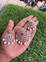 Victorian unique design with fashionable pendant