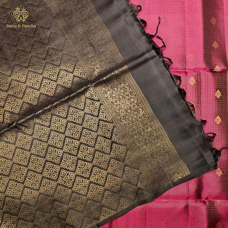 Half Pure Silk Magenta Saree with Black Rich Zari Border