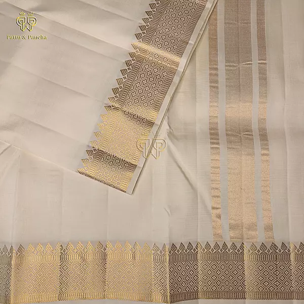 Pure Silk Premium Handloom Panchakacham Cream Dhoti with Traditional Diamond Zari Border