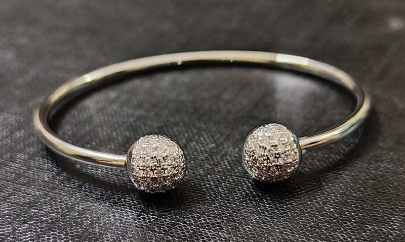 Bracelet Silver Tone Zirconia Round Studded