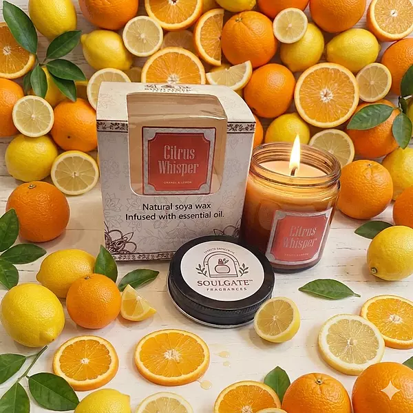 CITRUS WHISPER SCENTED CANDLE - Orange and lemon