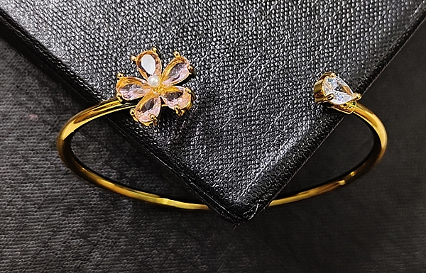Bracelet Gold Tone Zirconia Pink Flower
