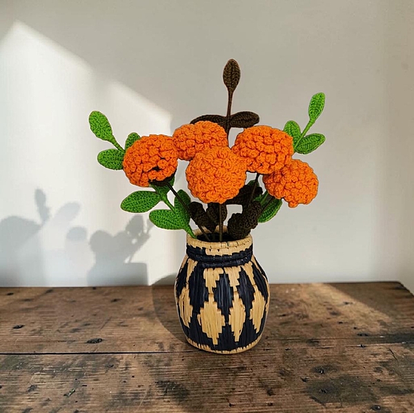 Crochet Marigold Large Flower Light Orange Crochet Marigold Large Flower Light Orange