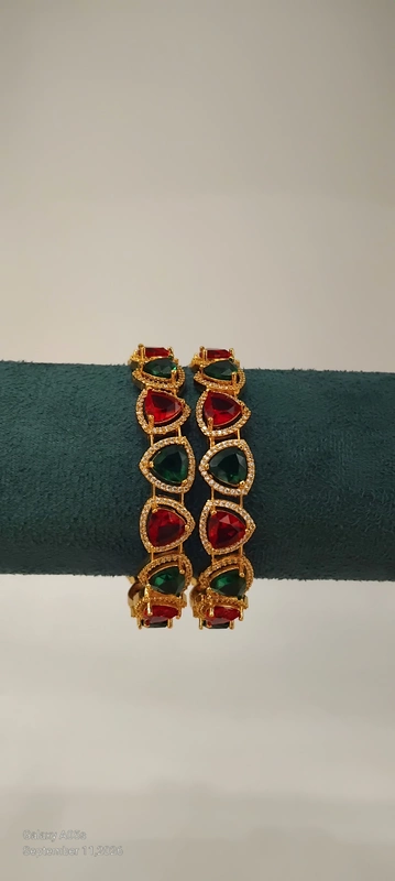 Green and Red Stone Gold Bangle