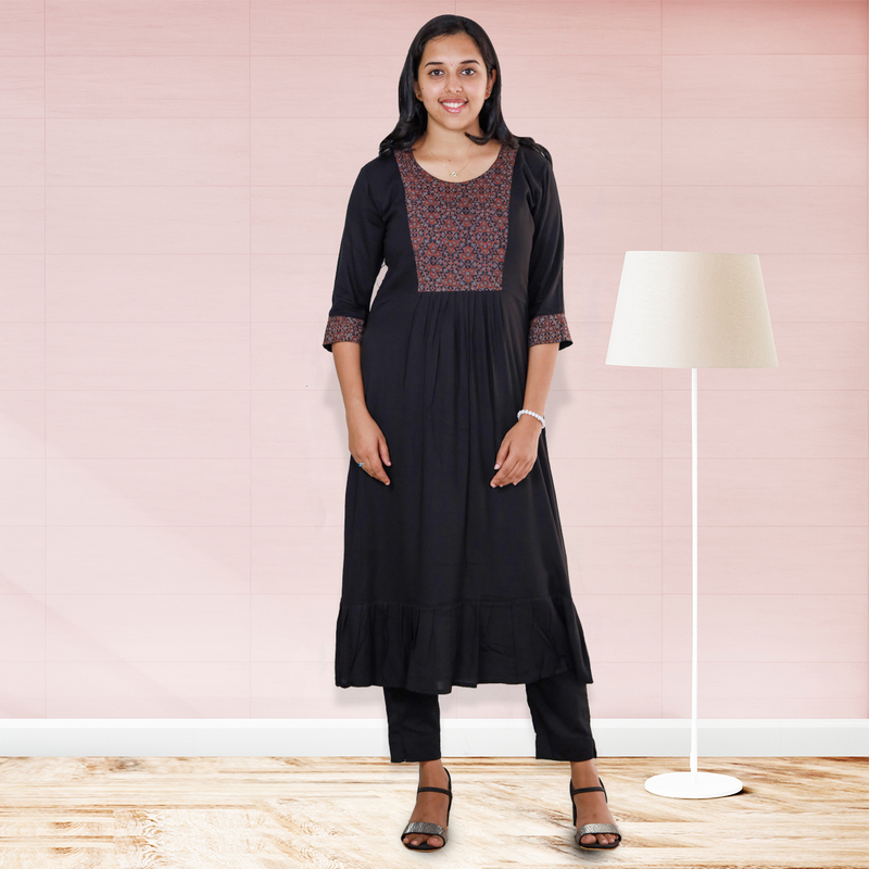 anjali wringle reyon with ajrakh cotton floral  patch  top-black with patch