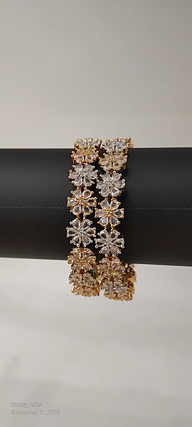 Petal Shaped Gold and Silver Stone Bangle