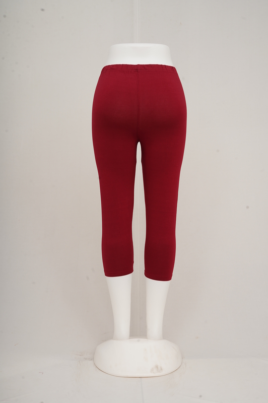 Women Earth Red Capri