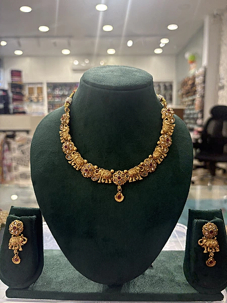 Antique haaram with Elephant motifs and matching ear rings