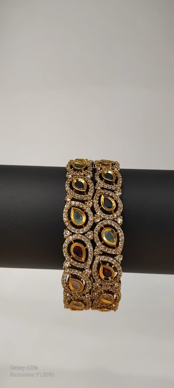 Multicoloured ad mehandi bangle