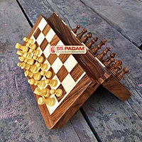 Wooden Magnetic Foldable Chess Set
