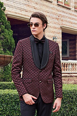 11 A Classic Maroon Party Tuxedo17 (1)