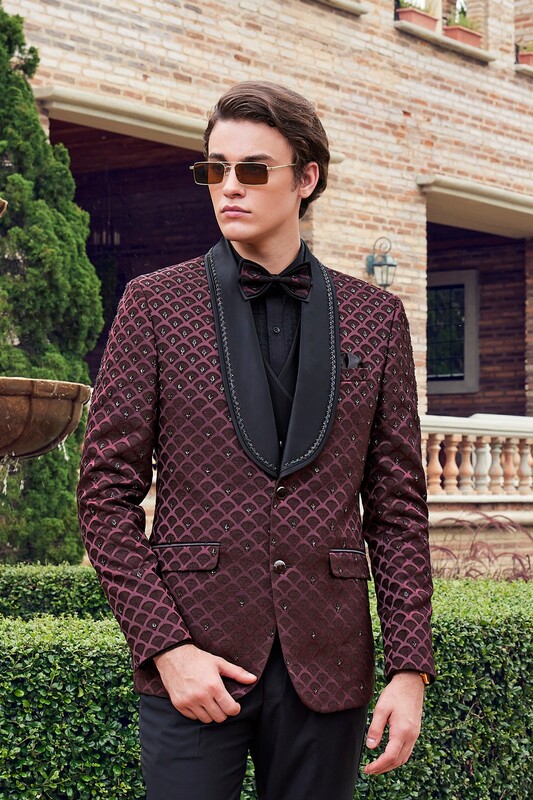 11 A Classic Maroon Party Tuxedo17 (1)