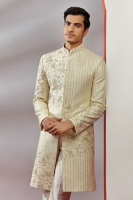 Pleasing Crafted Sherwani Pleasing Crafted Sherwani