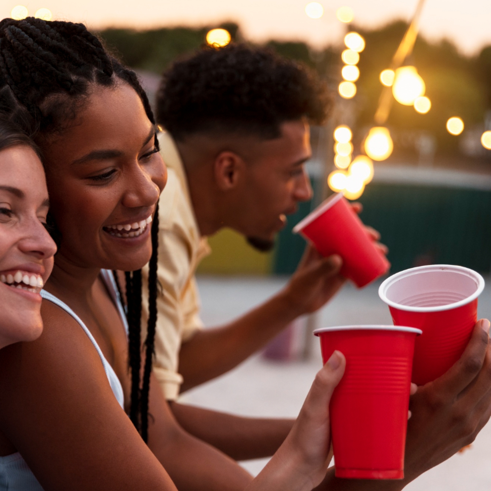 Set of 10 Red Pong Glasses | 450ml | Beer Pong Glasses | Reusable Party Drinking Cups | Eco-Friendly Cups |  Multipurpose Parties & Events