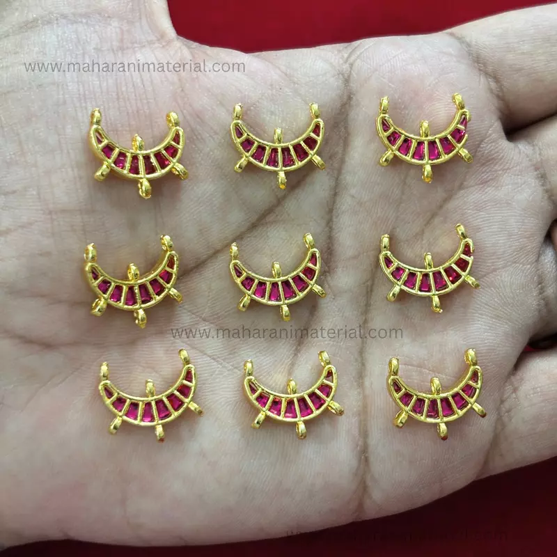 Chandra Hook