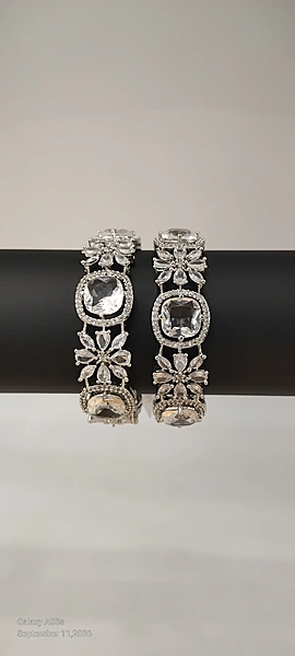 Silverstone Petals Shapd AD Bangle