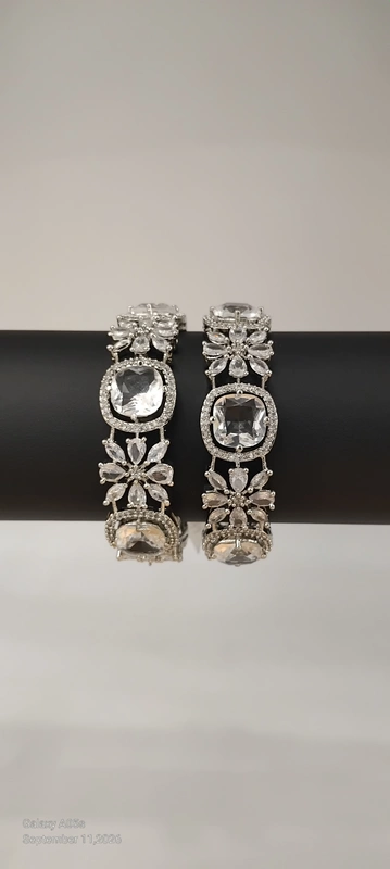 Silverstone Petals Shapd AD Bangle