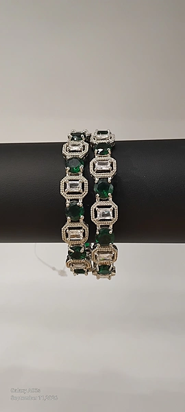 Green and Silver Stone AD Bangle