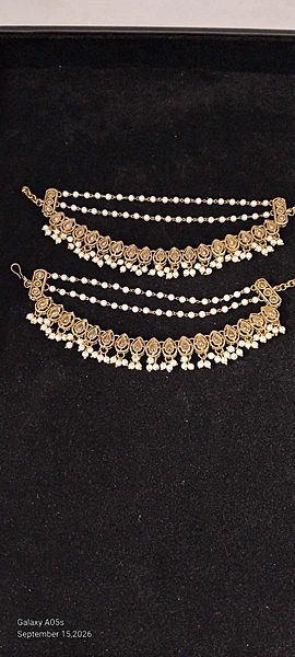 Mehandi or Kundan Stone Covered Ear Chain