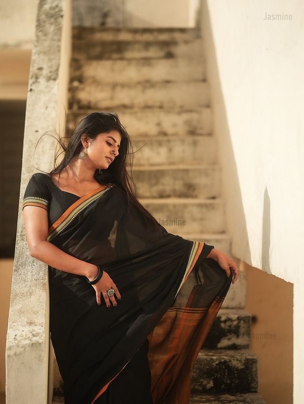 Hrisha - हृषा ( Narayanpet Cotton Sarees )