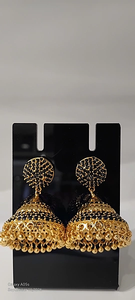 Golden ear rings for brides