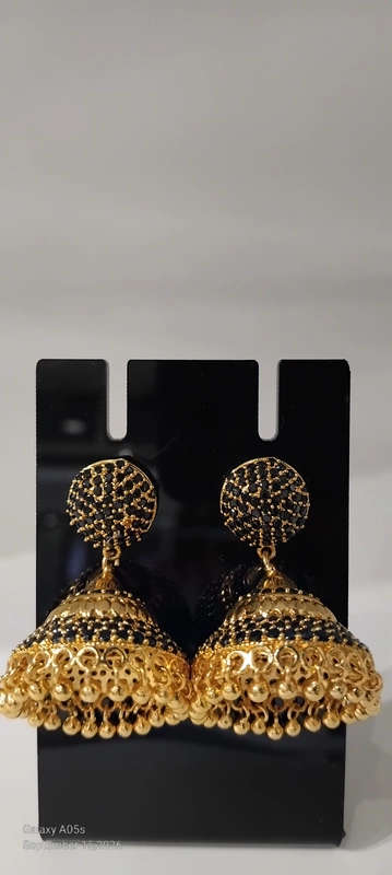 Golden ear rings for brides