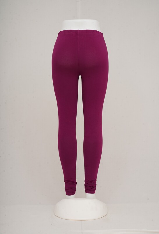 Women Magenta Churidar Leggings