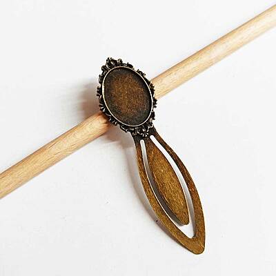 Antique Bronze Book Mark Modal 118