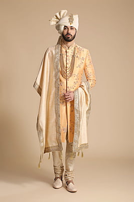 Richy Looking Golden Yellow Richy Looking Golden Yellow