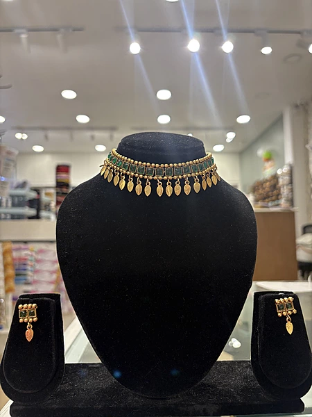 Antique Choker Elakkathaali