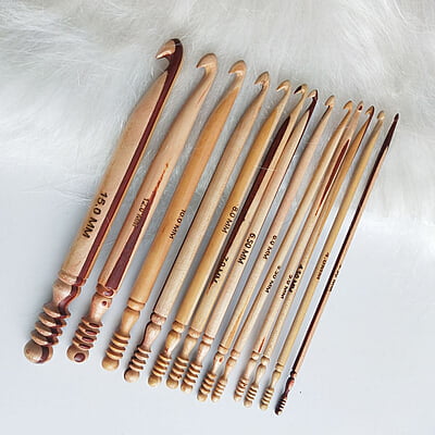 Wooden Crochet Hooks  Modal 105 Set of 13
