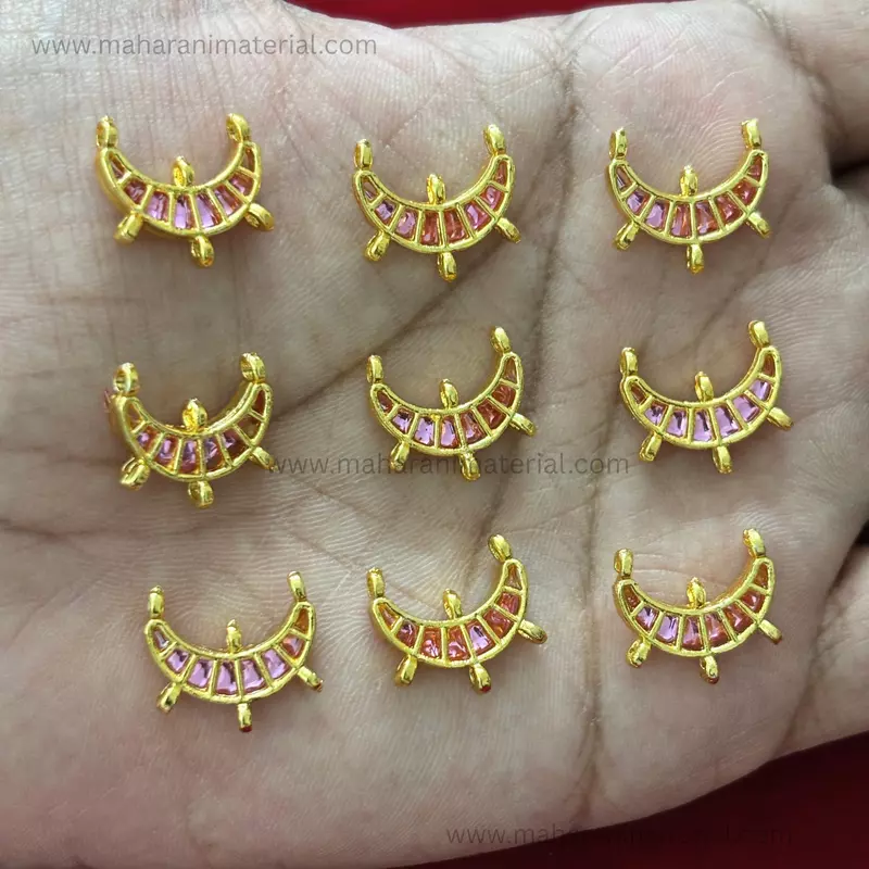 Chandra Hook