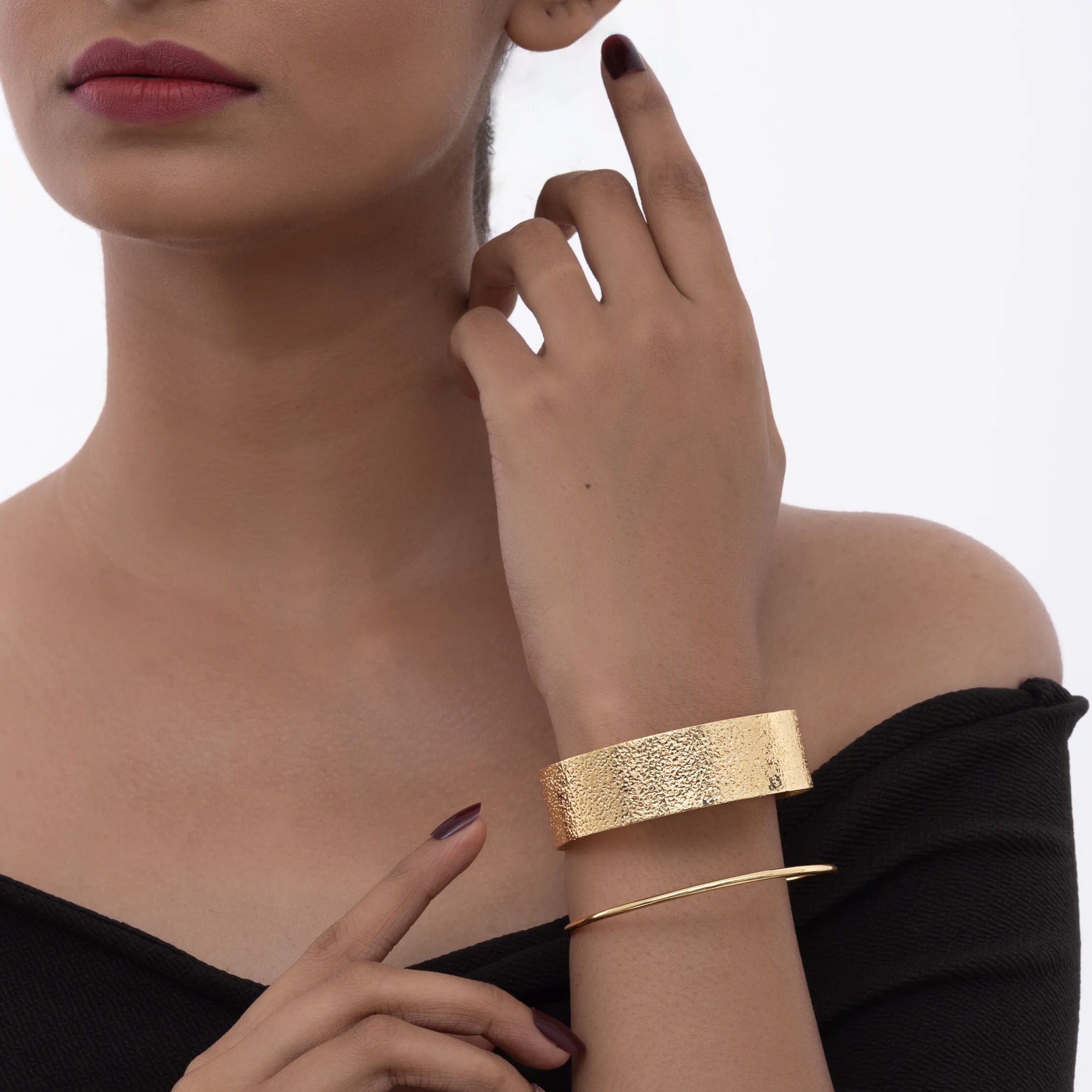 Golden Hammered Frame Cuff
