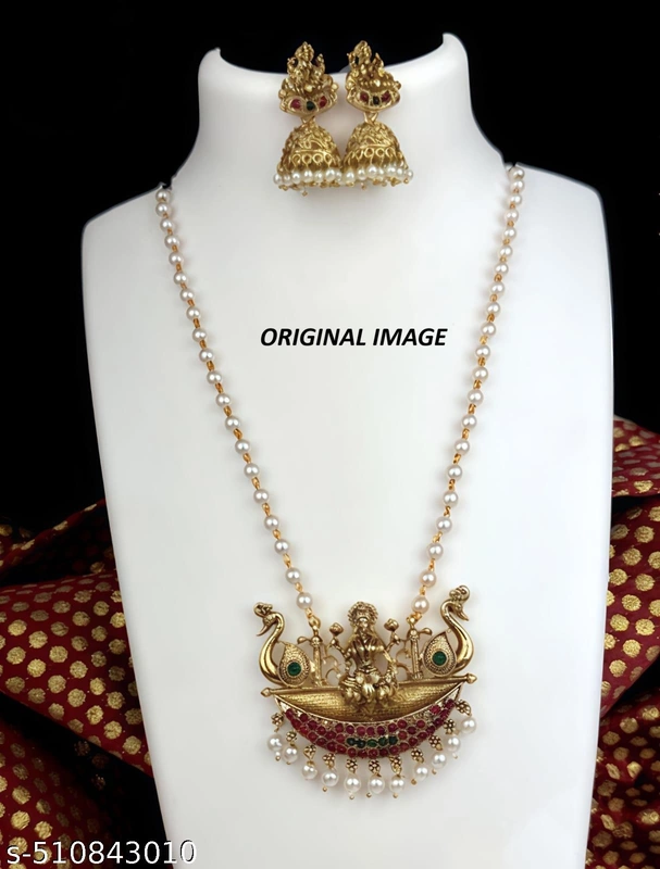 Delicate Gold Chain Necklace Set with Earrings