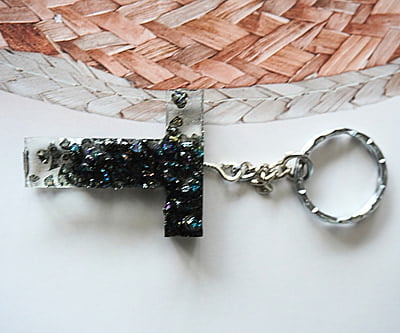 'T' IMPERFECTO MANIA LETTER KEYCHAIN 'T' IMPERFECTO MANIA LETTER KEYCHAIN