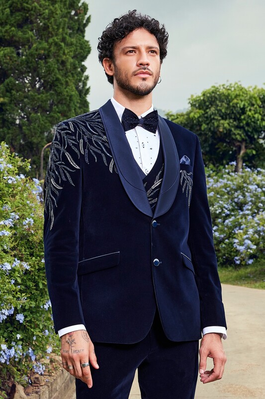 14 A Midnight Navy Charm Tuxedo 29