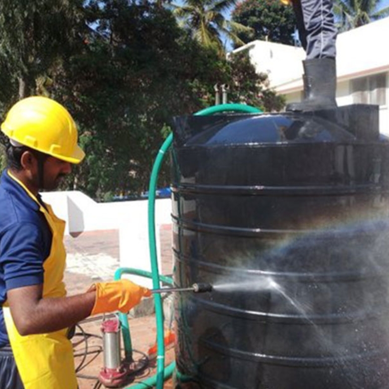 Water Tank Cleaning for Agri Facilities