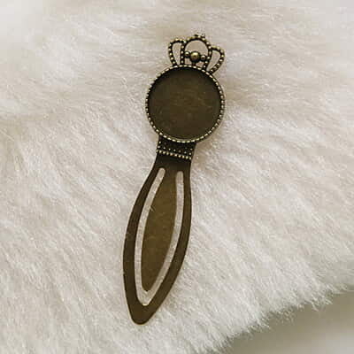 Antique Bronze Book Mark Modal 102