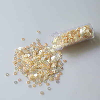 Pastel sequins 4 mm Pastel sequins 4 mm