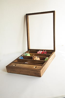 Wooden Embroidery Floss Organizer With Bobbin