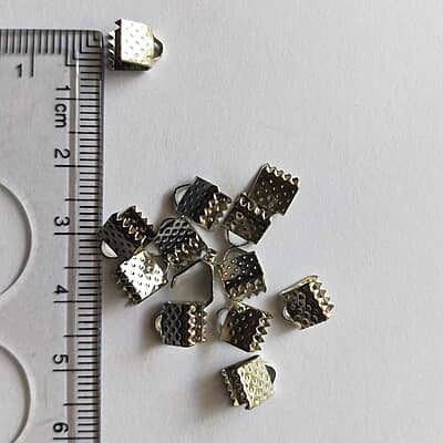 Metal crimp Metal crimp