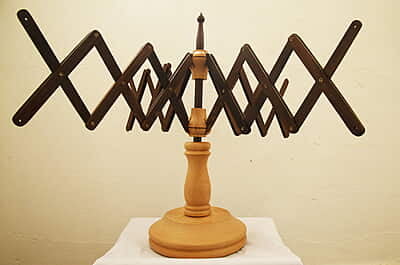 Yarn Swift - Modal 1