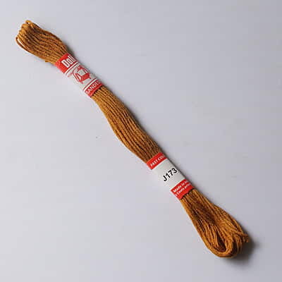 Doli Embroidery Thread  J173