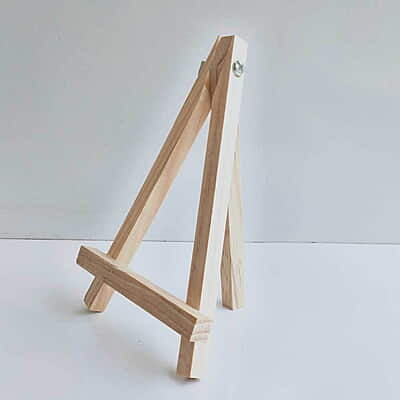 Wooden Easel   6"