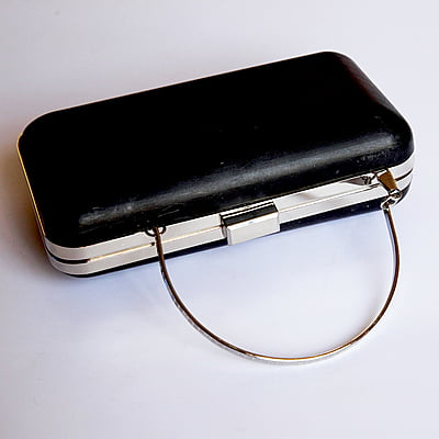 Clutch Bag Frame Modal Six