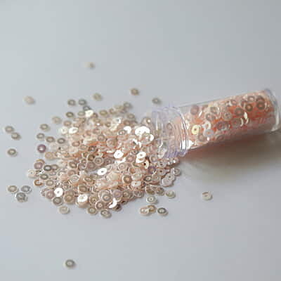Pastel sequins 4 mm Pastel sequins 4 mm