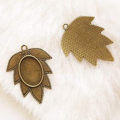 Pendant Antique Bronze Modal 114 Pendant Antique Bronze Modal 114